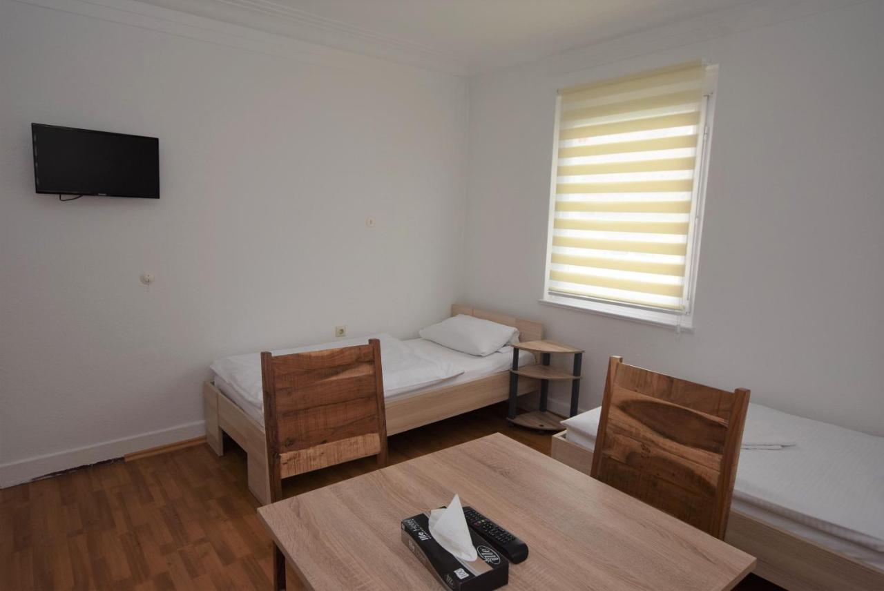 Nürtingen Zimmer Exterior foto